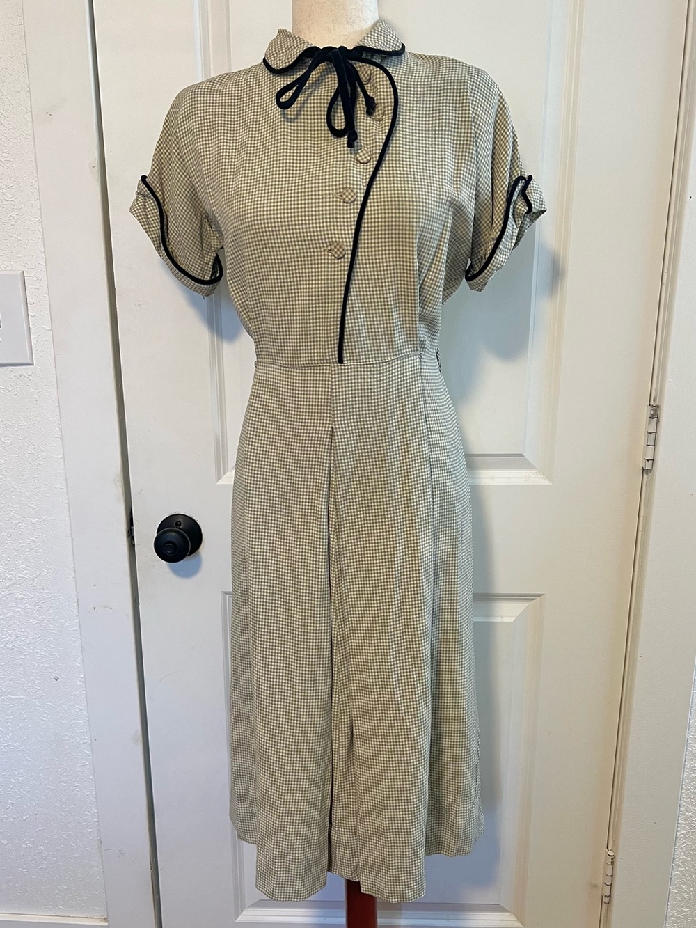 VNTG‎ 1940s Stork-A-Lure Gingham Maternity Day Dress
